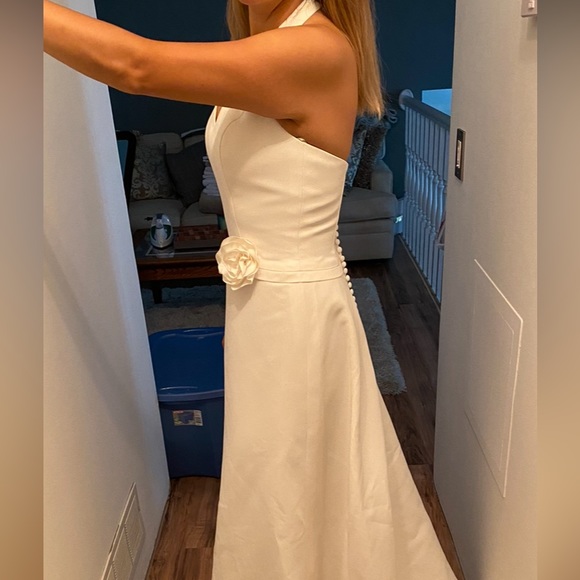 David’s Bridal St Tropez Wedding Gown - Picture 8 of 14